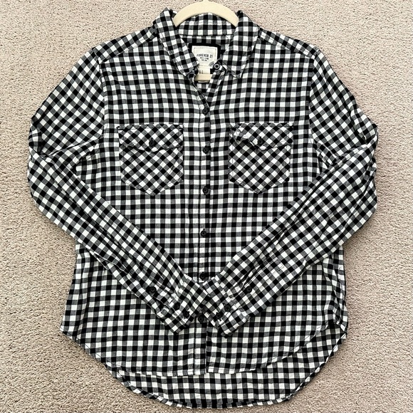 Black and White Gingham Plaid Long Sleeve Button Down Shirt - Picture 1 of 16